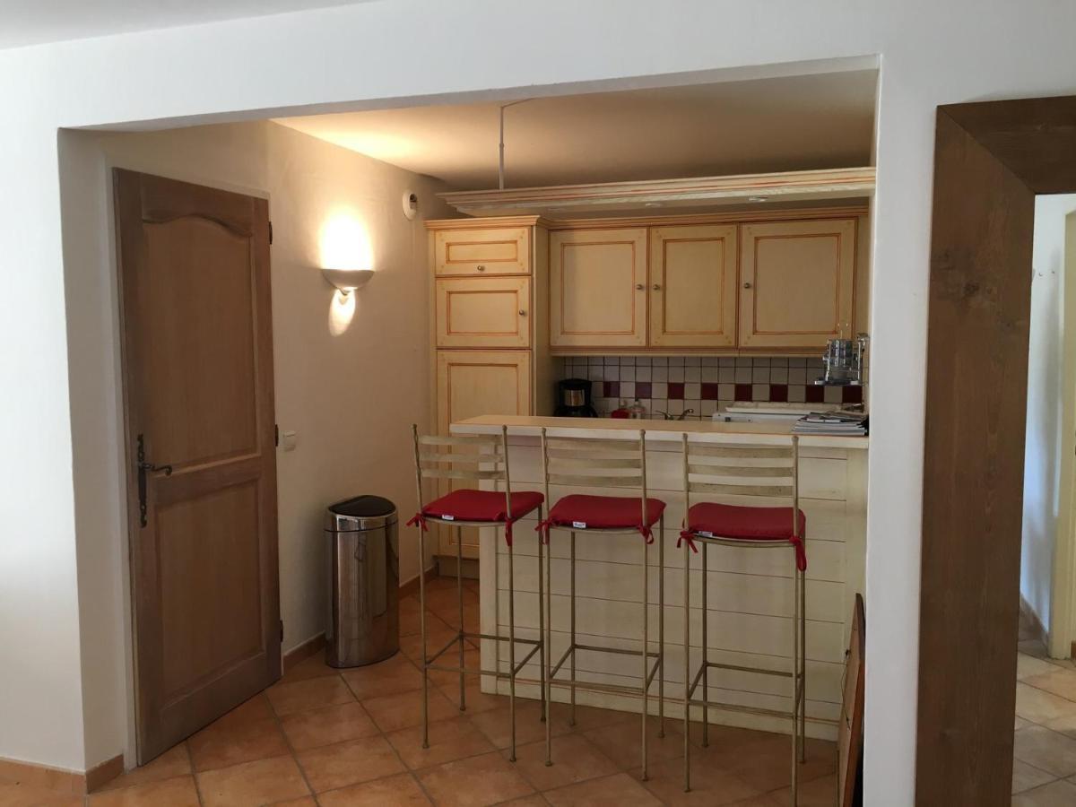 Sainte-Maxime - 3 Bedroom Apartment, Air Conditioned, Outdoor Terrace, Swimming Pool Exteriér fotografie