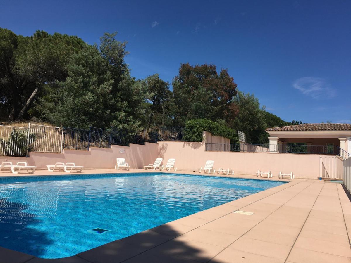 Sainte-Maxime - 3 Bedroom Apartment, Air Conditioned, Outdoor Terrace, Swimming Pool Exteriér fotografie